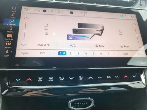 New 2026 Jeep Grand Cherokee Altitude AWD/4WD image 19