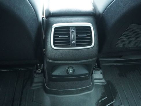 Used 2016 Kia Sorento L image 29