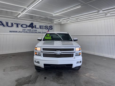Used 2014 Chevrolet Silverado 1500 W/T RWD image 2
