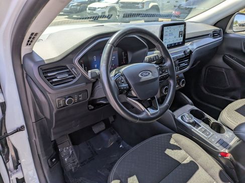 Certified 2024 Ford Escape Active AWD/4WD image 16