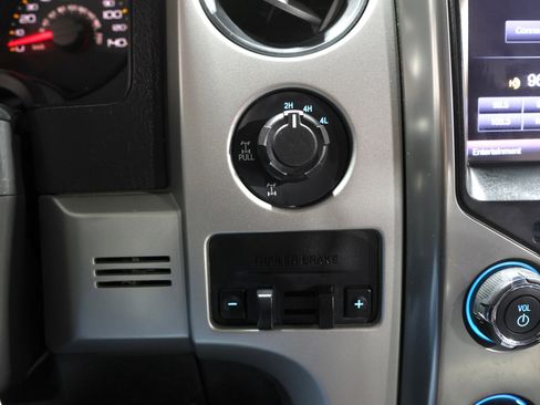 Used 2013 Ford F150 Raptor w/ Luxury Equipment Group image 75