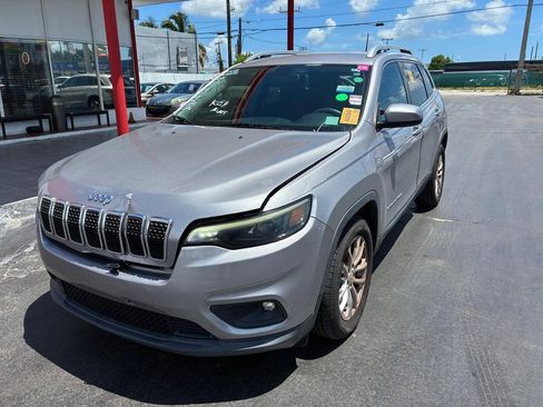 Used 2019 Jeep Cherokee Latitude w/ Popular Appearance Group FWD image 5