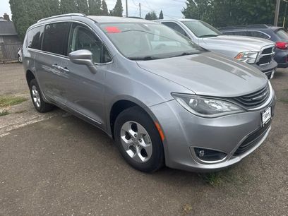 Used 2018 Chrysler Pacifica Touring-L