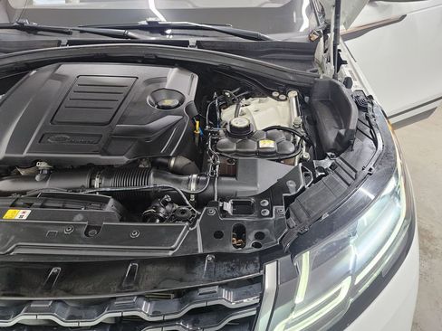 Used 2019 Land Rover Range Rover Velar R-Dynamic SE image 43