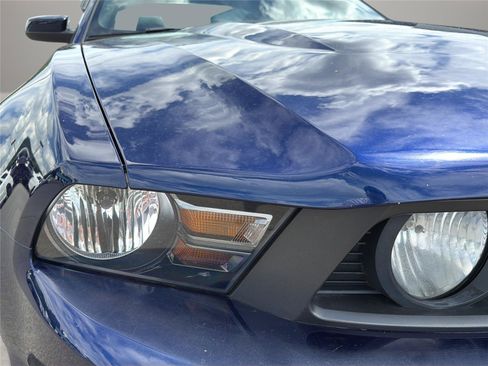 Used 2011 Ford Mustang GT Premium w/ Comfort Pkg RWD image 25