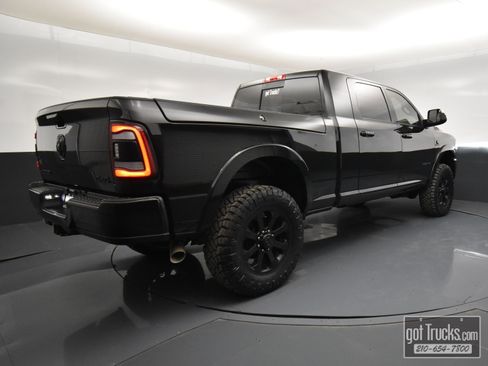 Used 2020 RAM 2500 Laramie w/ Night Edition image 49