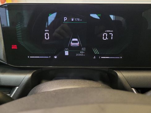 Used 2025 Kia K4 FWD image 23