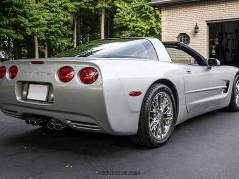 Used 1999 Chevrolet Corvette Coupe w/ Performance Handling Pkg RWD image 8