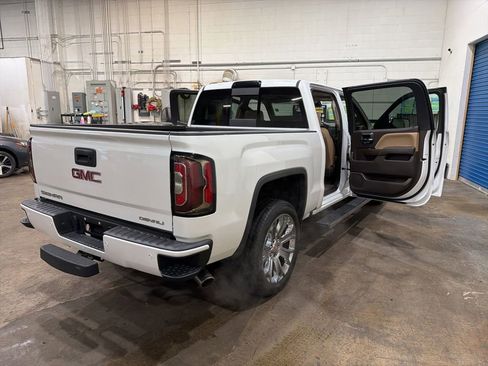 Used 2018 GMC Sierra 1500 Denali w/ Denali Ultimate Package AWD/4WD image 25