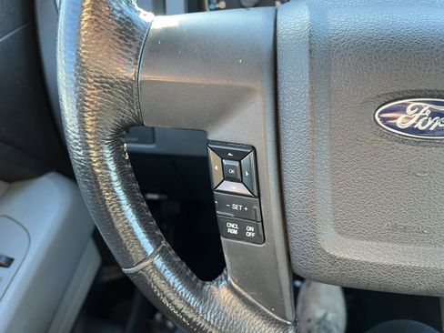 Used 2011 Ford F150 XLT w/ XLT Chrome Pkg image 18