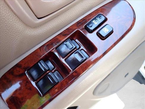 Used 2007 Toyota Sequoia Limited AWD/4WD image 17