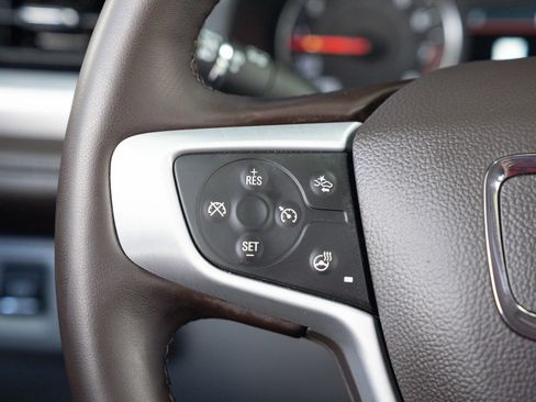 Used 2023 GMC Acadia SLT w/ Preferred Package AWD/4WD image 27