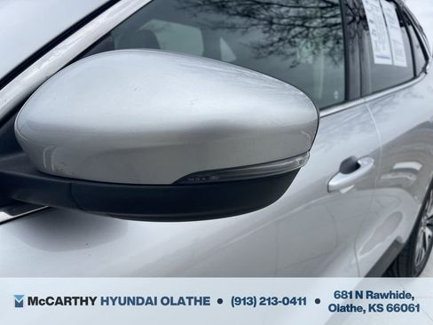 Used 2020 Ford Escape Titanium image 18