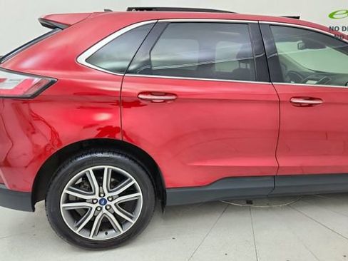 Used 2020 Ford Edge Titanium w/ Equipment Group 301A FWD image 12