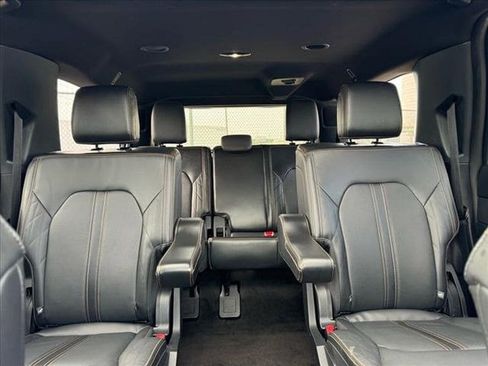 Used 2022 Ford Expedition Max Platinum AWD/4WD image 16