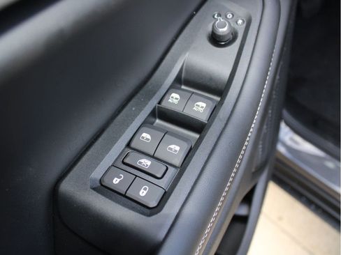 New 2025 Jeep Grand Cherokee Limited image 10