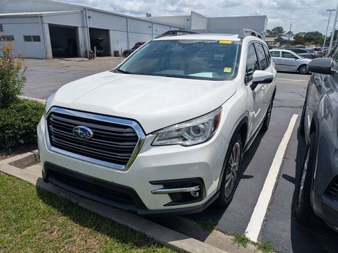 Used 2020 Subaru Ascent Limited w/ Technology Package AWD/4WD image 3