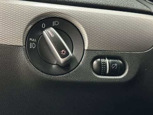 Used 2018 Volkswagen Jetta Wolfsburg Edition FWD image 19