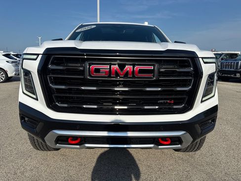 New 2026 GMC Yukon AT4 Ultimate w/ LPO, Floor Liner Package AWD/4WD image 10