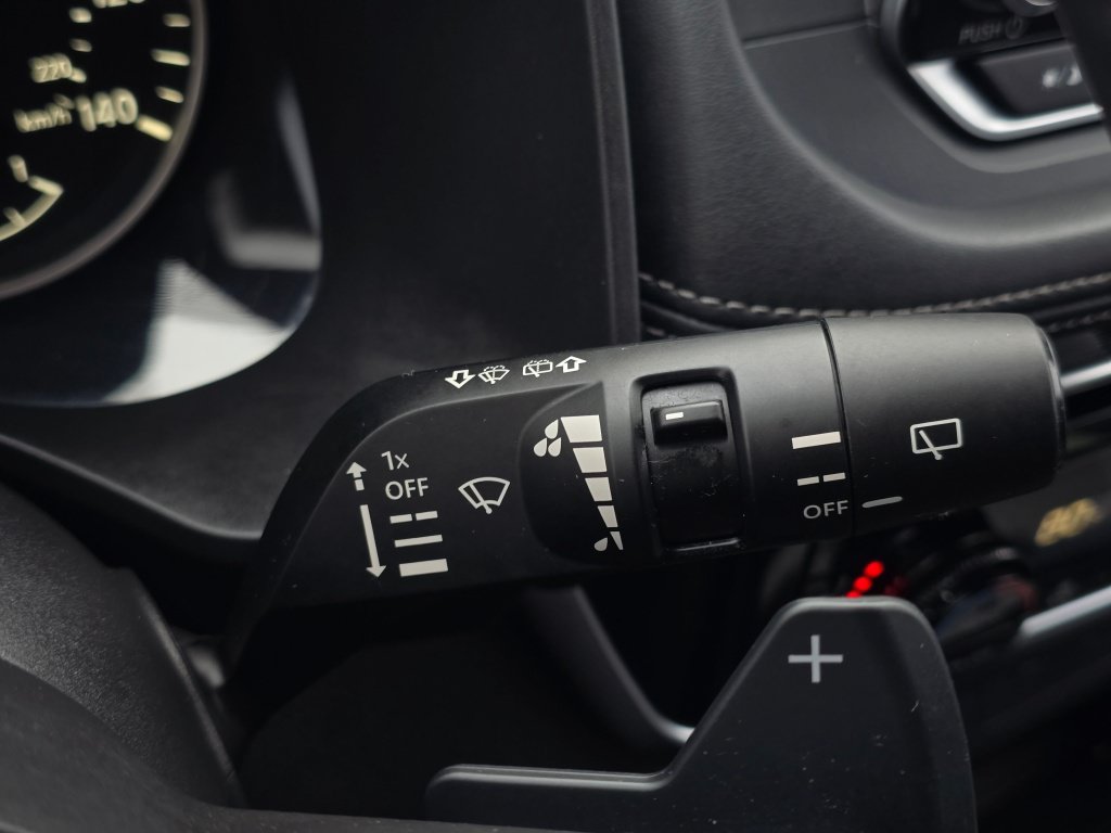 Used 2023 Nissan Rogue SL AWD/4WD image 41