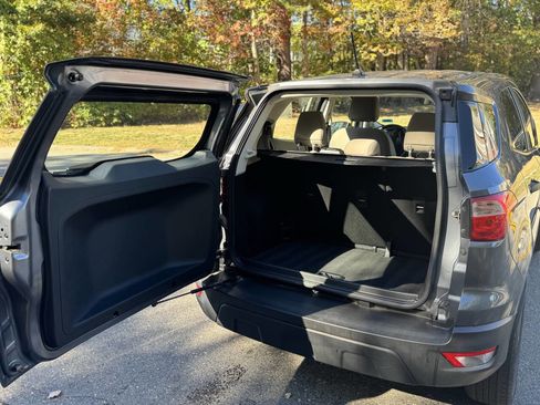 Used 2018 Ford EcoSport S image 10