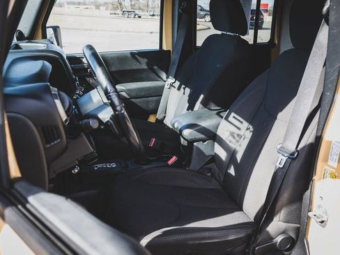 Used 2014 Jeep Wrangler Unlimited Sport w/ Quick Order Package 24S image 29