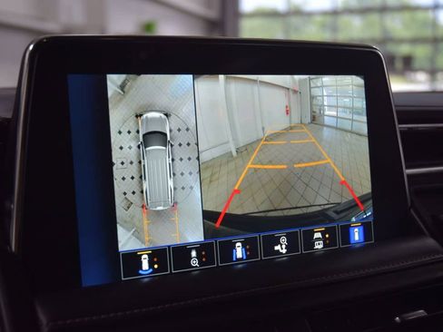 Used 2023 Chevrolet Tahoe Premier AWD/4WD image 52