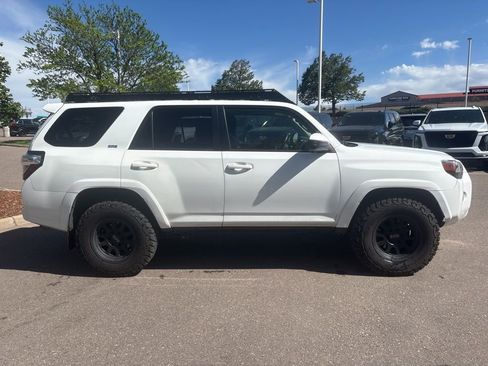 Used 2021 Toyota 4Runner SR5 AWD/4WD image 6