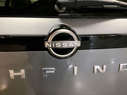 Used 2022 Nissan Pathfinder Platinum w/ Lighting Package (N93) image 30