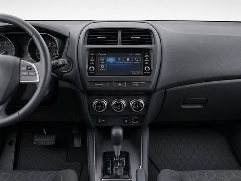Used 2024 Mitsubishi Outlander Sport ES AWD/4WD image 31