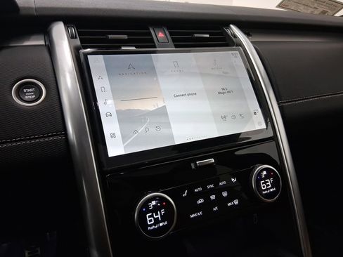 New 2026 Land Rover Discovery Limited Edition image 23