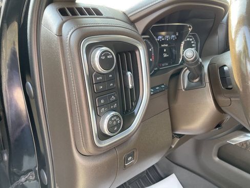 Used 2022 GMC Sierra 3500 Denali w/ Denali Ultimate Package AWD/4WD image 22