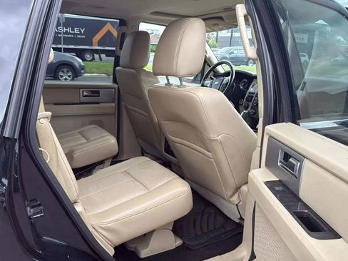 Used 2017 Ford Expedition Limited AWD/4WD image 25