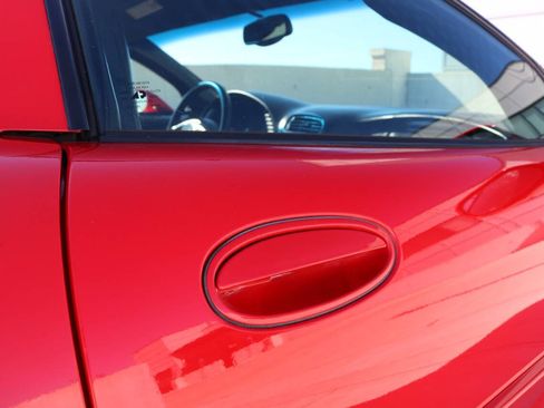 Used 2001 Chevrolet Corvette Z06 w/ Memory Pkg image 31