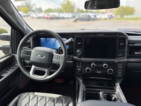 New 2026 Ford F250 Lariat w/ Black Appearance Package AWD/4WD image 21