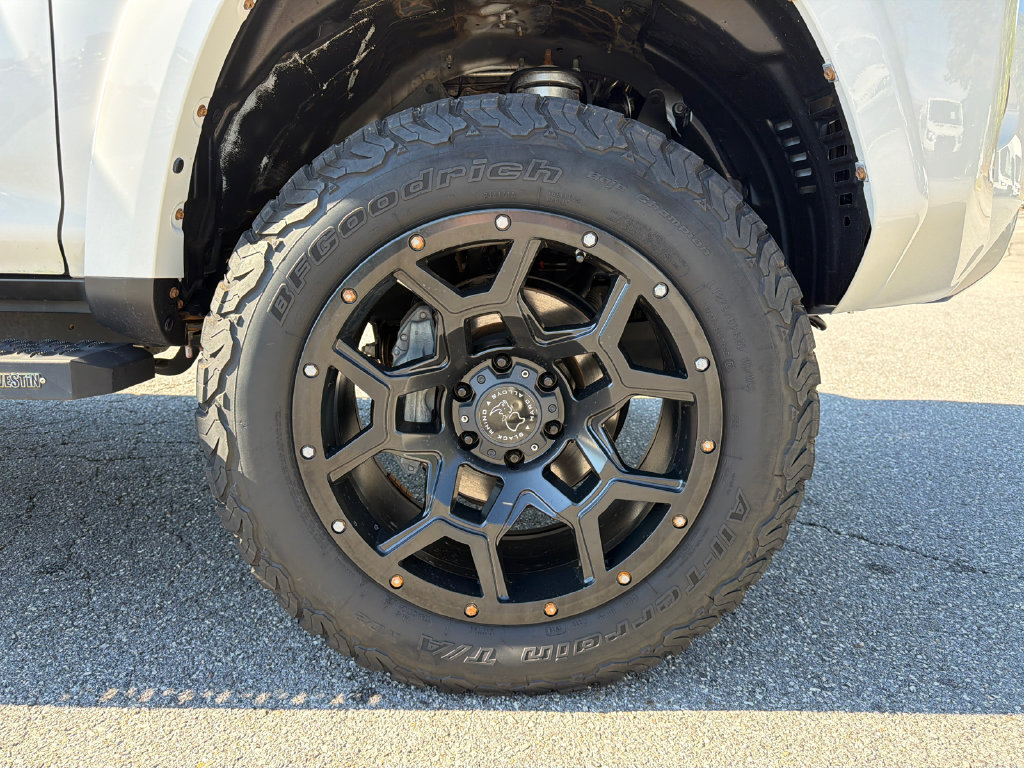 Used 2020 Toyota 4Runner TRD Off-Road Premium w/ Moonroof Package AWD/4WD image 12