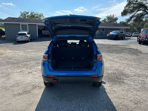 Used 2024 Jeep Compass Trailhawk image 8