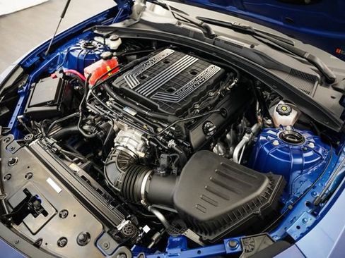 Used 2022 Chevrolet Camaro ZL1 RWD image 39