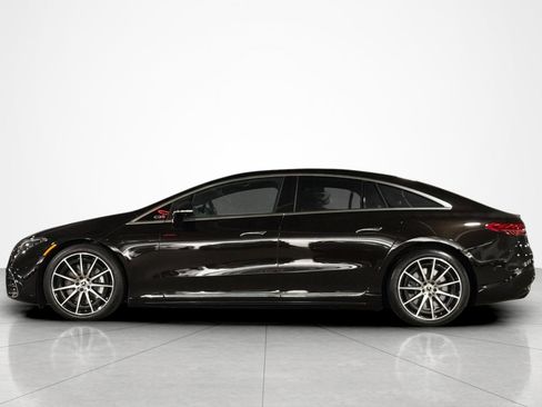 Used 2022 Mercedes-Benz EQS 450+ Sedan image 2