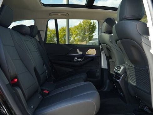Certified 2026 Mercedes-Benz GLS 450 4MATIC image 46