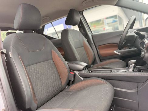 Used 2023 Nissan Kicks SR FWD image 13