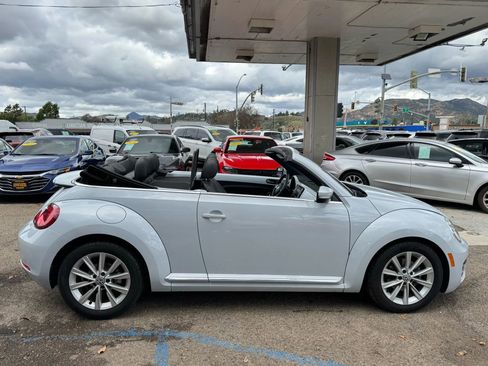 Used 2018 Volkswagen Beetle 2.0T S w/ Style & Comfort Package FWD image 39