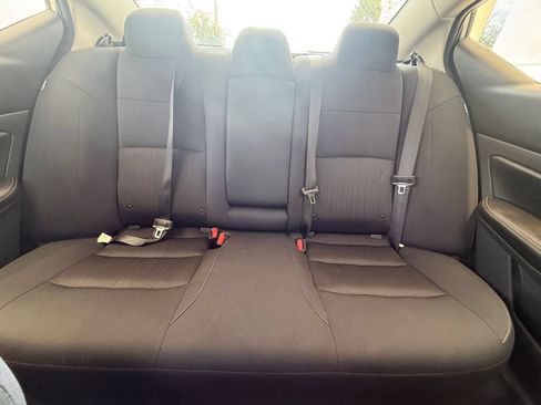 Used 2025 Nissan Altima 2.5 SV FWD image 38