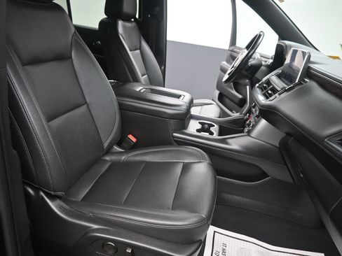 Used 2022 Chevrolet Tahoe LT w/ Luxury Package AWD/4WD image 46