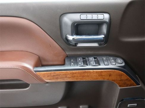 Used 2019 Chevrolet Silverado 2500 High Country w/ Duramax Plus Package image 25