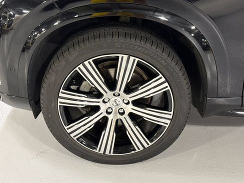 Certified 2023 Volvo XC90 B6 Ultimate w/ Protection Package Premier AWD/4WD image 8
