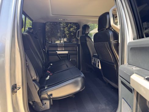 Used 2019 Ford F250 Lariat w/ Lariat Ultimate Package AWD/4WD image 24