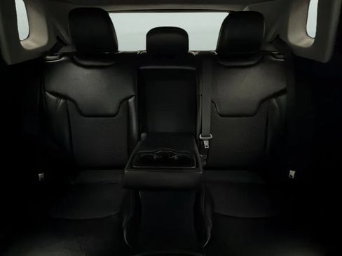 Used 2019 Jeep Compass Trailhawk AWD/4WD image 17