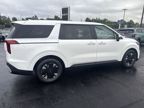 New 2026 Kia Carnival LXS image 4