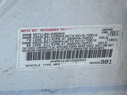 Used 2007 Mitsubishi Outlander ES FWD image 27
